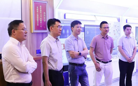 鼎橋CEO蒞臨有人參觀交流，深化5G戰(zhàn)略合作